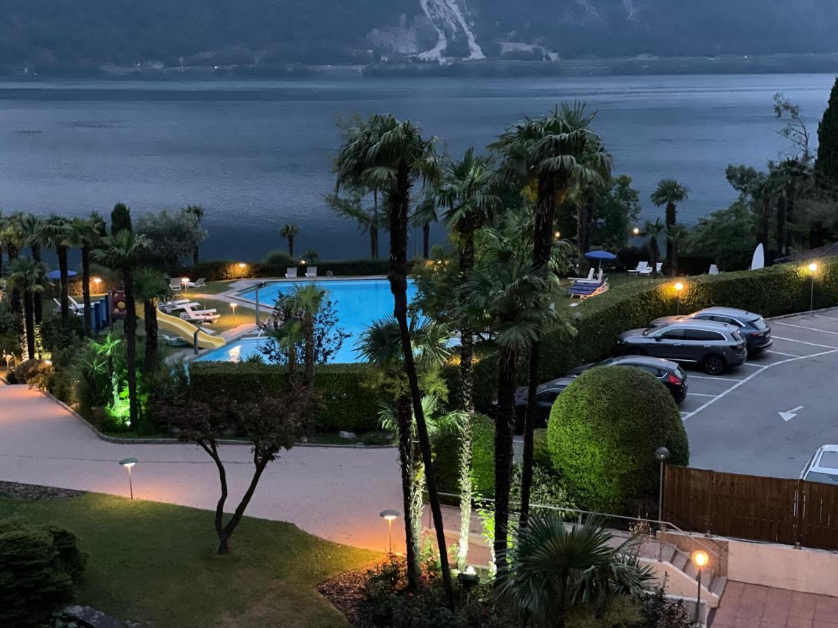 Ferien Am Luganer See Mit Seesicht 比索内 外观 照片
